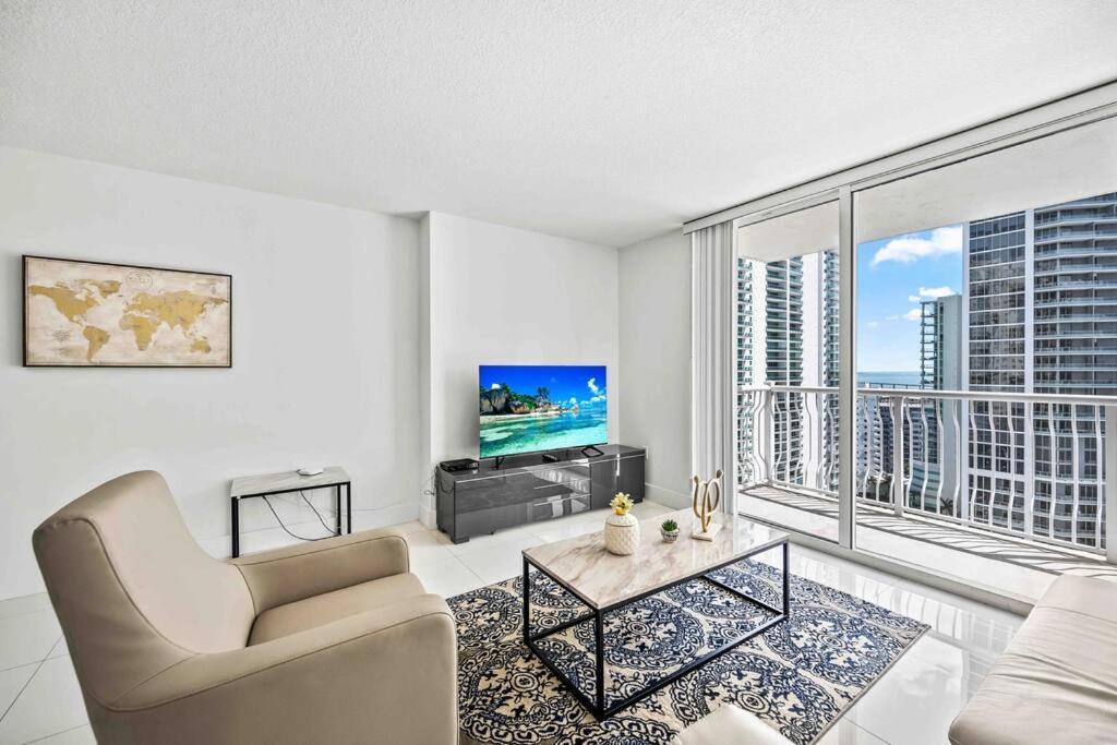 Luxurious 1 Bed Apartment In Brickell • Ocean View ميامي المظهر الخارجي الصورة